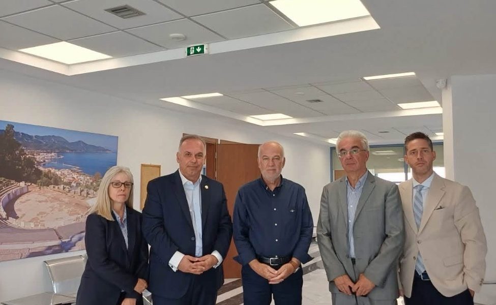 Δύο-υπουργοί-στη-Θάσο:-Στο-επίκεντρο-το-co₂,-τα-λιμάνια-και-οι-δικαστικές-υποδομές