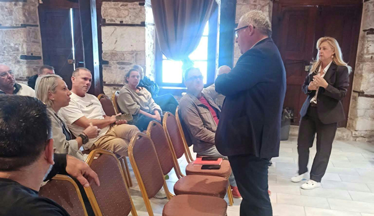 Επιτυχημένη-η-ενημερωτική-συνάντηση-των-επαγγελματιών-εστίασης-στη-Θάσο