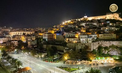 Φωτίστηκε-το-Κάστρο-της-Καβάλας